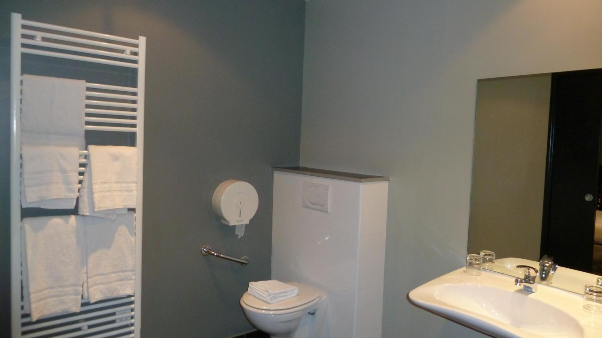 Astrid Hotel Rennes Dış mekan fotoğraf