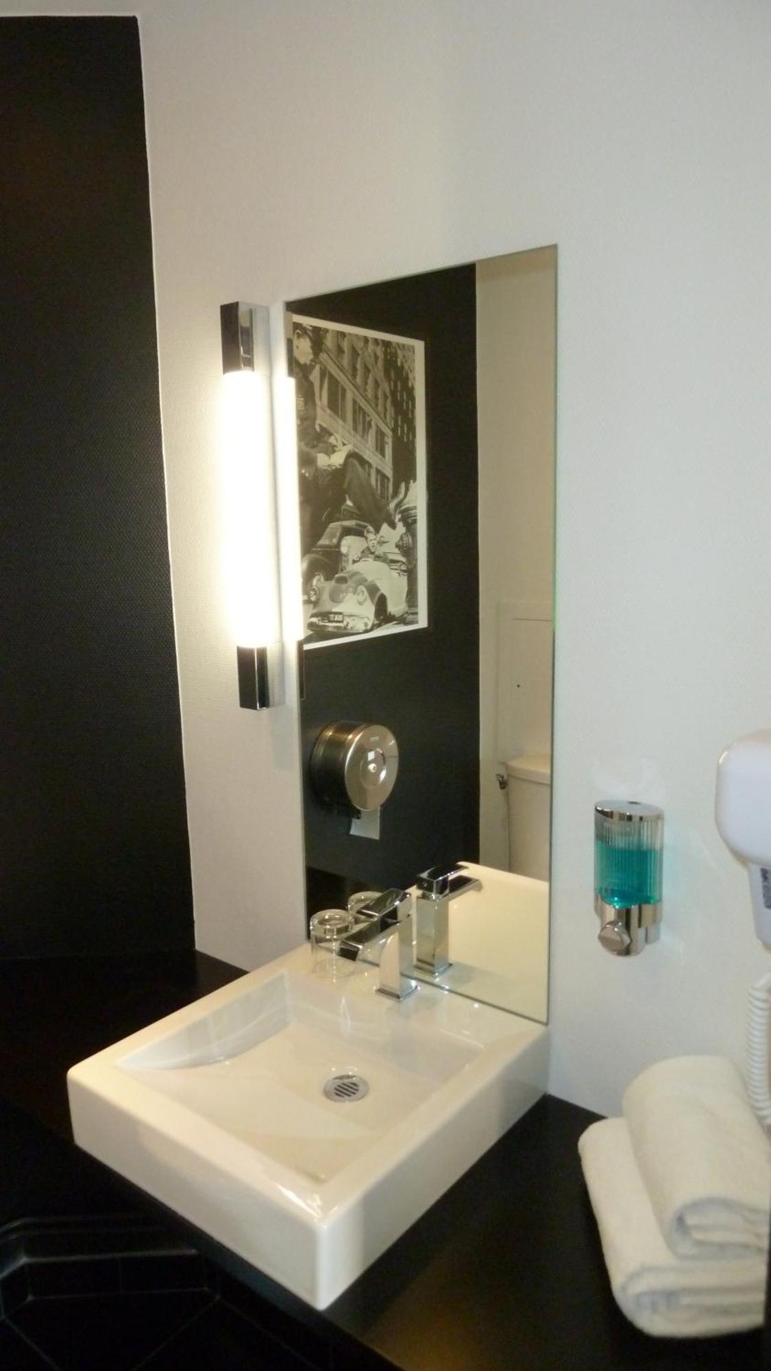 Astrid Hotel Rennes Dış mekan fotoğraf